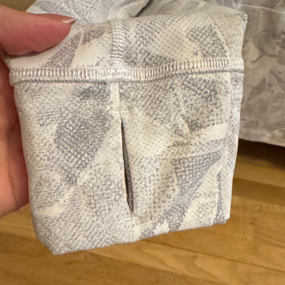 Lululemon Define White Patterned Jacket - image 5